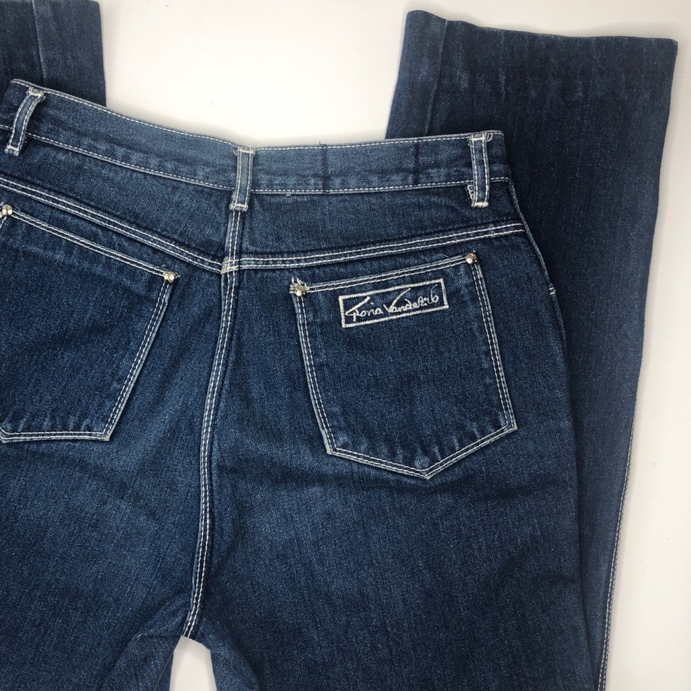 Vintage 80s Gloria Vanderbilt by Murjani Jeans Size‎ 12 Straight Leg Dark Wash